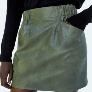 Zara BASICS VEGAN LEATHER mini skirt